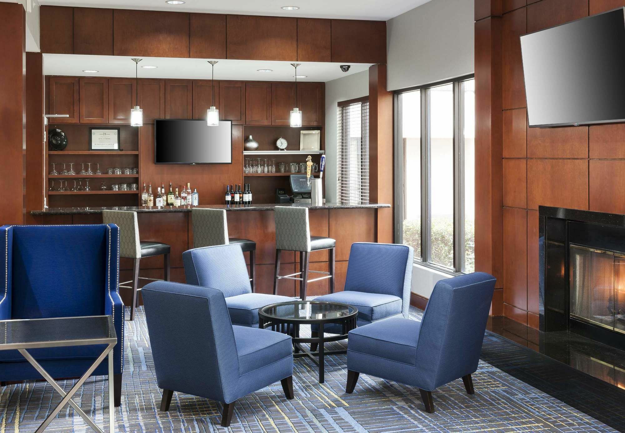 Courtyard By Marriott Waco Hotel Exterior foto